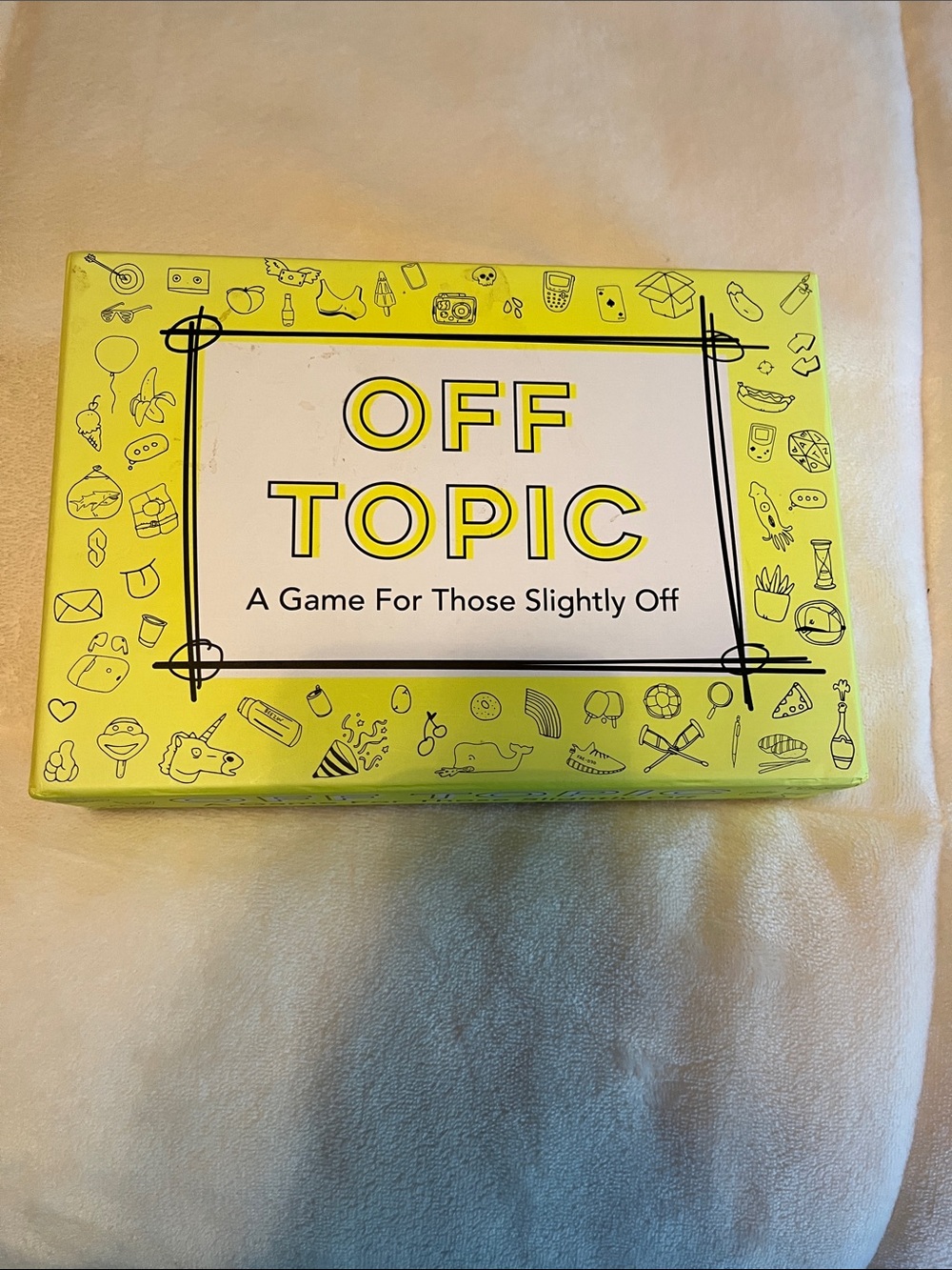 Off Topic Party Game - Yellow